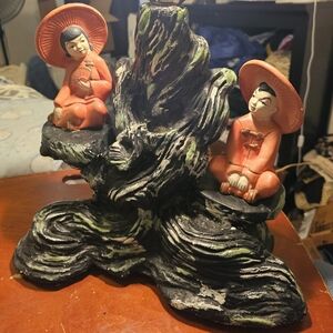 Silvestre Asian theme MSM lamp chalkware(no Shade)